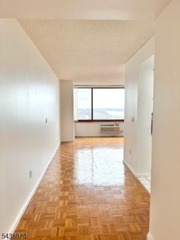 100 Old Palisade Rd3513 Fort Lee NJ 07024