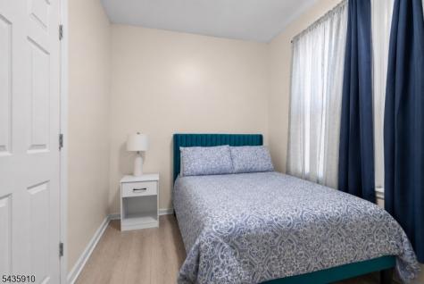 72 Seymour Avenue Newark NJ 07108