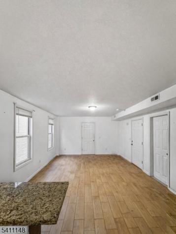 81 Summer Avenue Newark NJ 07104