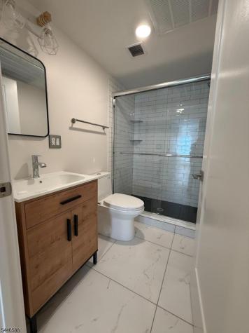 627 Valley Road Montclair NJ 07043