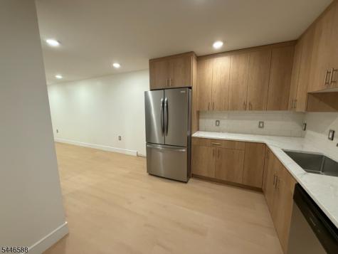627 Valley Road Montclair NJ 07043