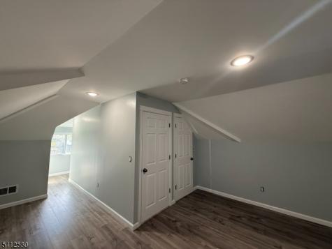 190 E Lindsley Cedar Grove NJ 07009