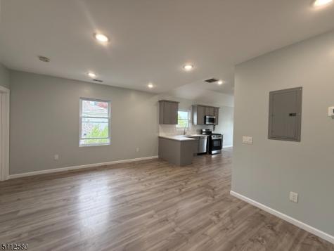 190 E Lindsley Cedar Grove NJ 07009