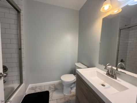 190 E Lindsley Cedar Grove NJ 07009