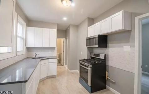 127 Brookwood Street East Orange NJ 07018