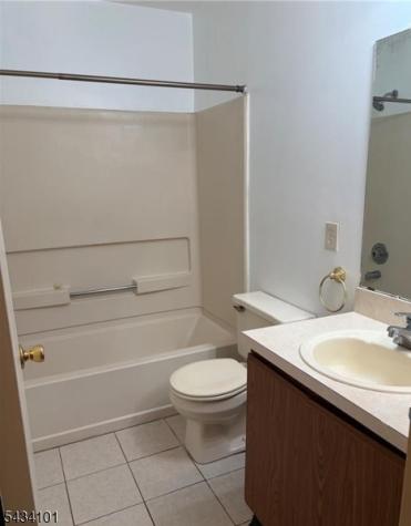 2513 Lighthouse Lane Sayreville NJ 08859