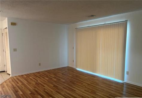 2513 Lighthouse Lane Sayreville NJ 08859