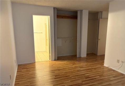 2513 Lighthouse Lane Sayreville NJ 08859