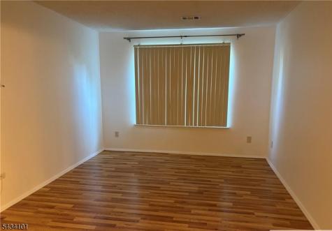 2513 Lighthouse Lane Sayreville NJ 08859
