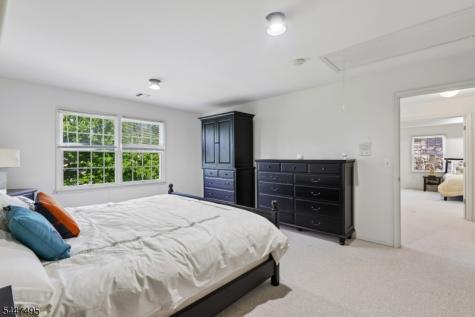 8 Pring Court West Orange NJ 07052