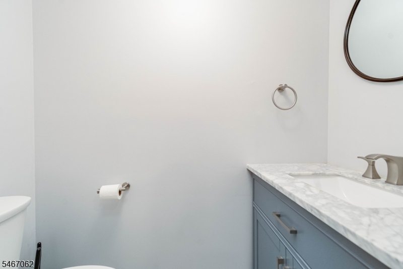203 Salem Court Raritan NJ 08822