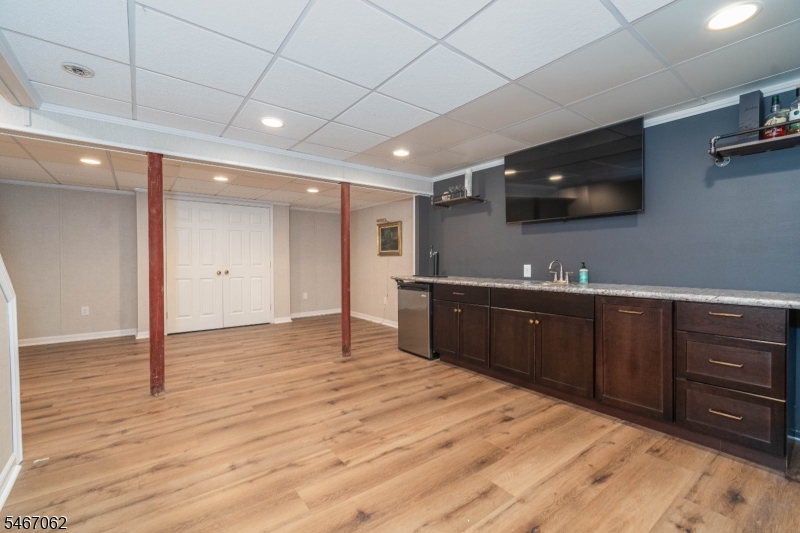 203 Salem Court Raritan NJ 08822