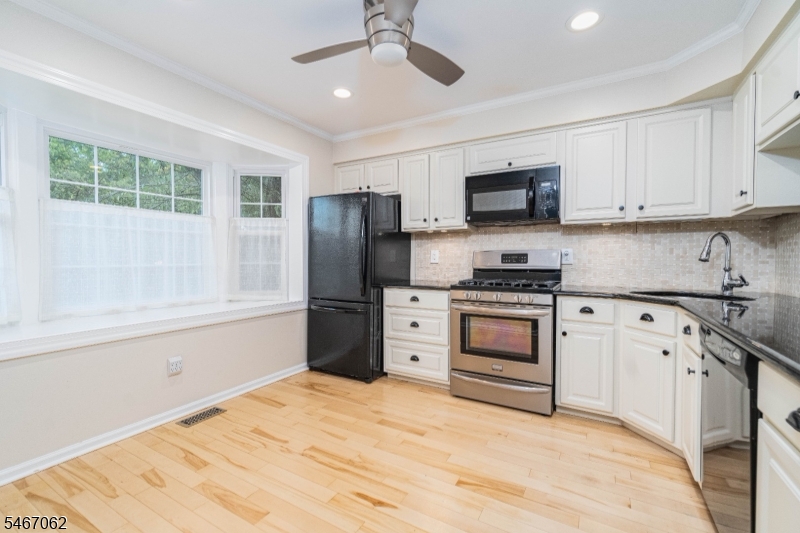 203 Salem Court Raritan NJ 08822