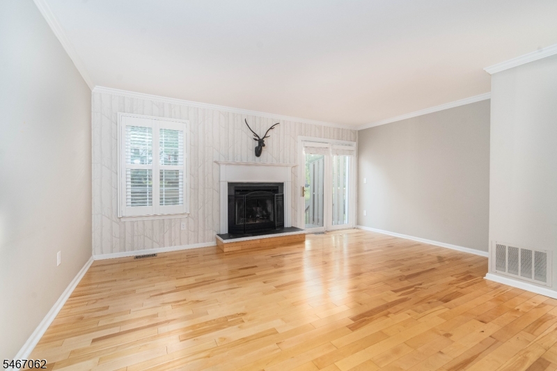 203 Salem Court Raritan NJ 08822