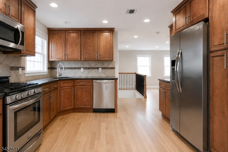 528 Cumberland Street Westfield NJ 07090