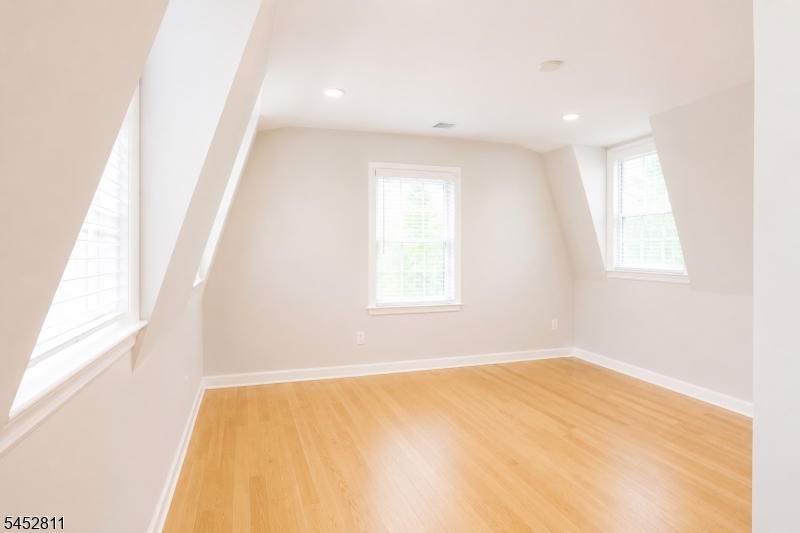 528 Cumberland Street Westfield NJ 07090