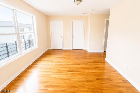 226 Bond Street Elizabeth NJ 07206