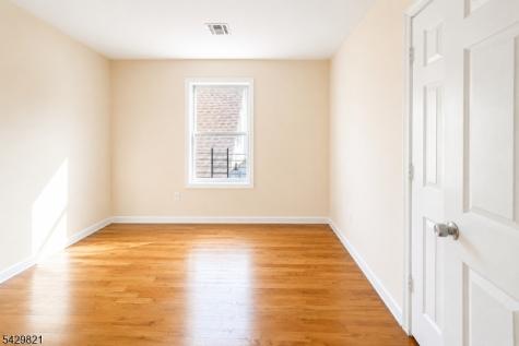 226 Bond Street Elizabeth NJ 07206