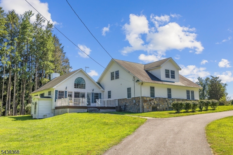 2 Spring Brook Lane Lebanon NJ 08826