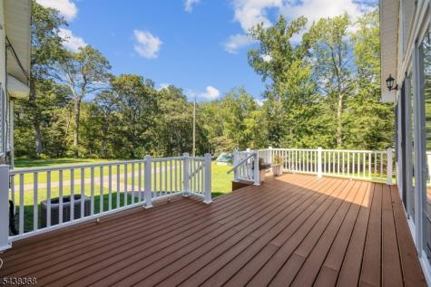 2 Spring Brook Lane Lebanon NJ 08826