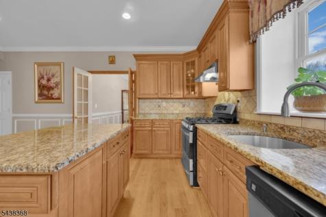2 Spring Brook Lane Lebanon NJ 08826