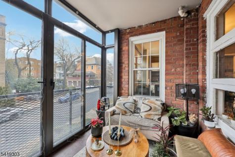 5 Roosevelt Place Montclair NJ 07042