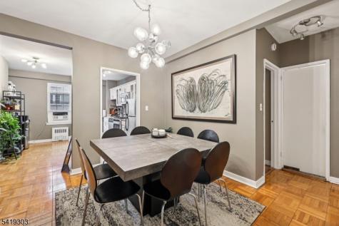 5 Roosevelt Place Montclair NJ 07042