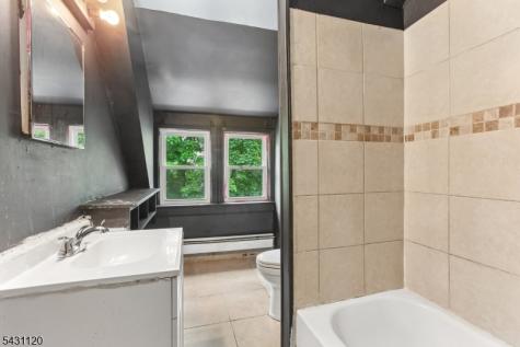 27 Willow Avenue North Plainfield NJ 07060
