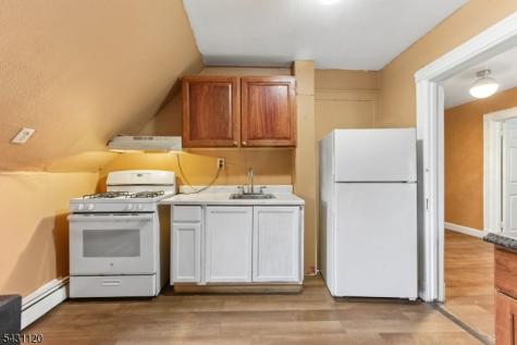 27 Willow Avenue North Plainfield NJ 07060