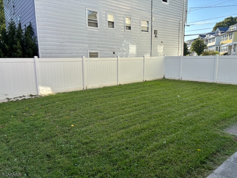 37 Young Ave 2nd Fl Hillside NJ 07205
