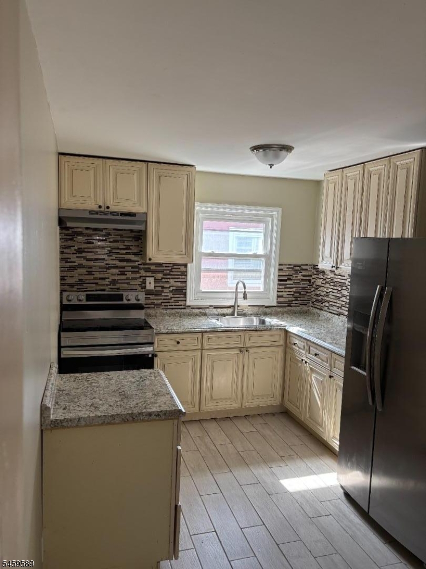 37 Young Ave 2nd Fl Hillside NJ 07205
