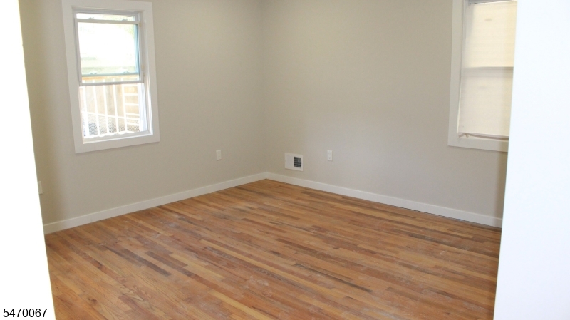 89 Norwood Street Newark NJ 07106