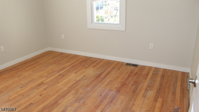89 Norwood Street Newark NJ 07106