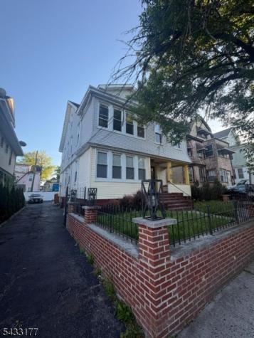166 Renner Avenue Newark NJ 07112