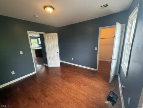 166 Renner Avenue Newark NJ 07112
