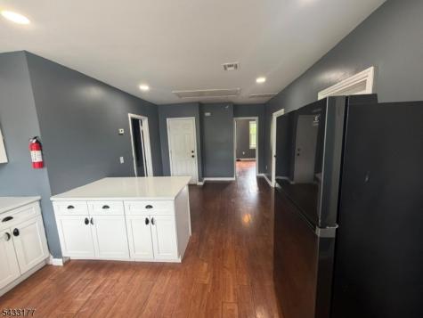166 Renner Avenue Newark NJ 07112