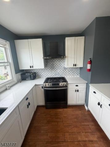 166 Renner Avenue Newark NJ 07112