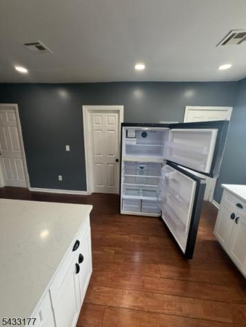 166 Renner Avenue Newark NJ 07112