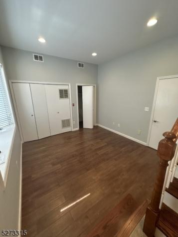 352 Bloomfield Avenue Verona NJ 07044