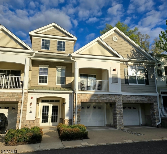 706 Brook Hollow Drive Hanover NJ 07981
