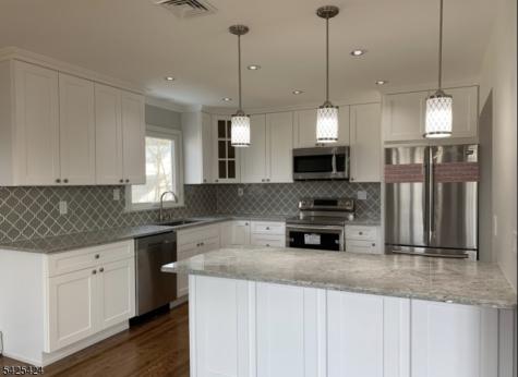 62 Gless Avenue Belleville NJ 07109