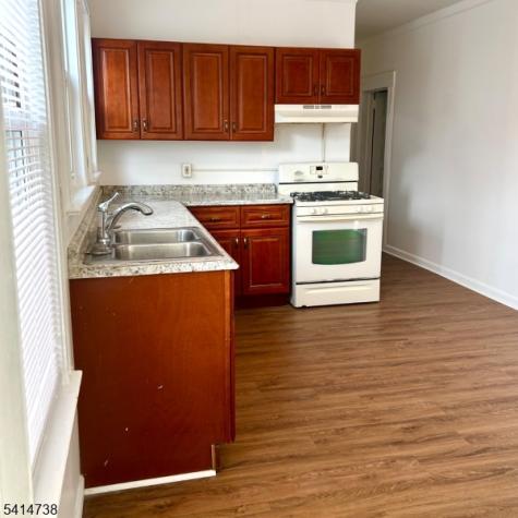 36 Tiffany Place Irvington NJ 07111