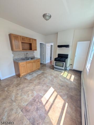 65 Linden Avenue East Orange NJ 07018