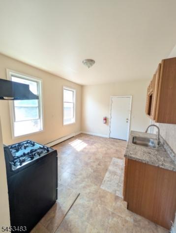 65 Linden Avenue East Orange NJ 07018