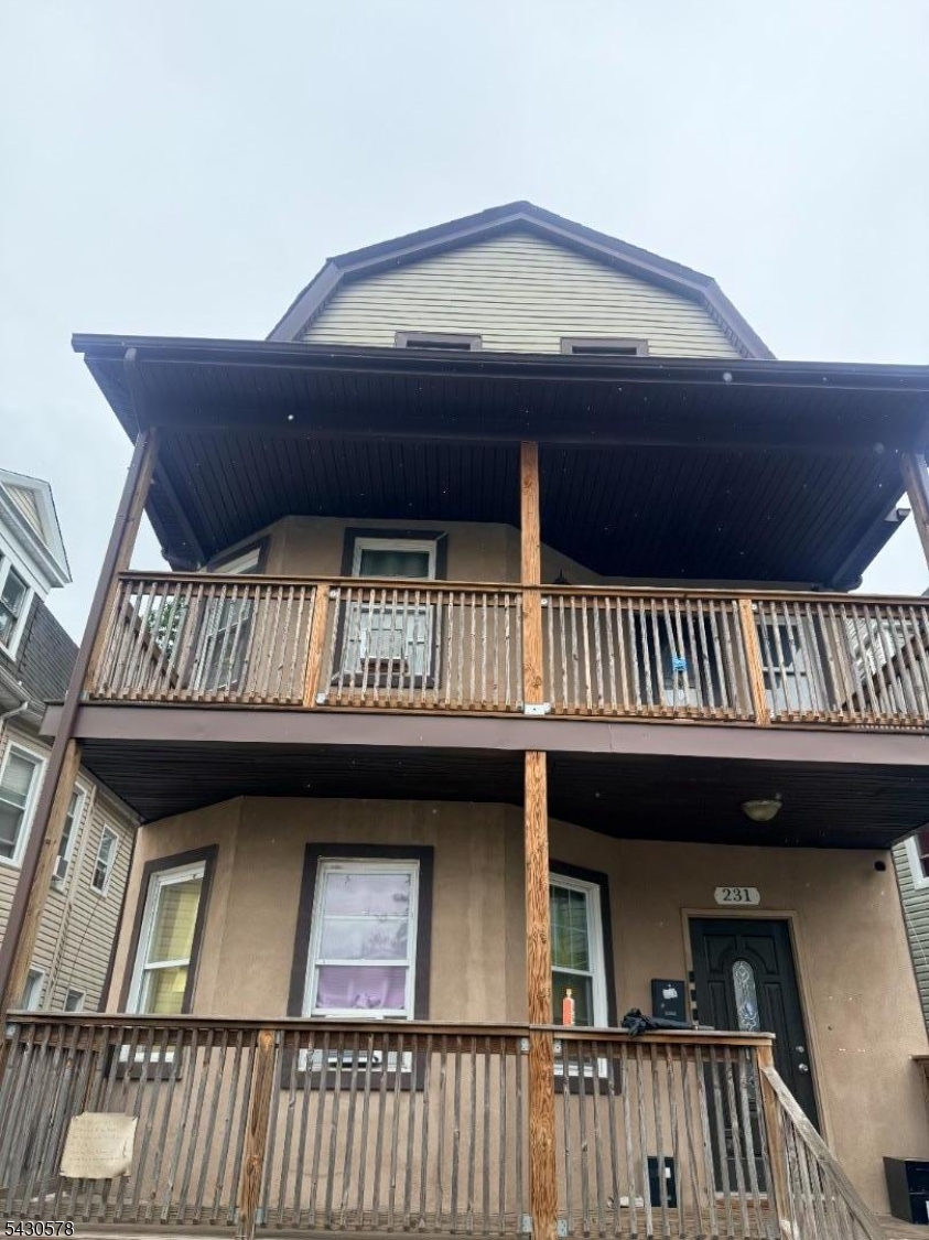 231 Amherst Street East Orange NJ 07018