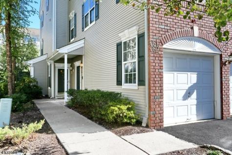 261 Riverwalk Way Clifton NJ 07014