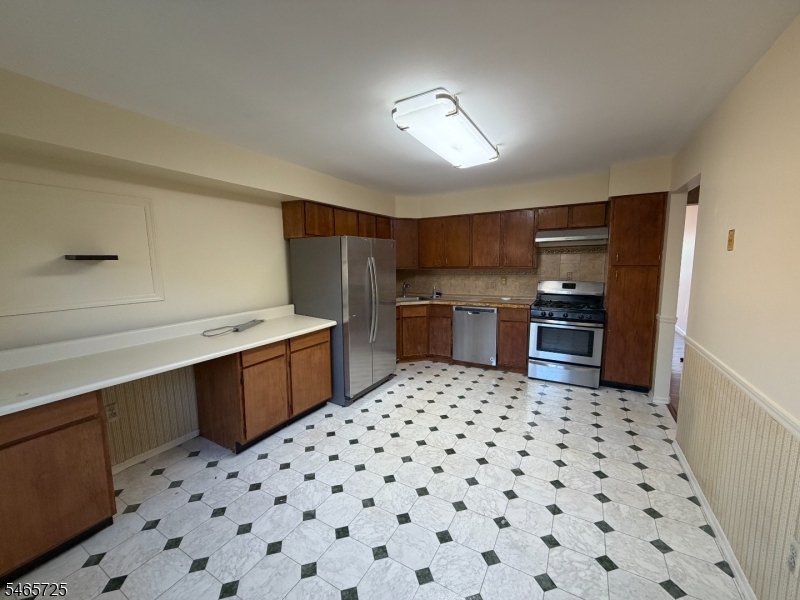 2707 Merrywood Drive Edison NJ 08817