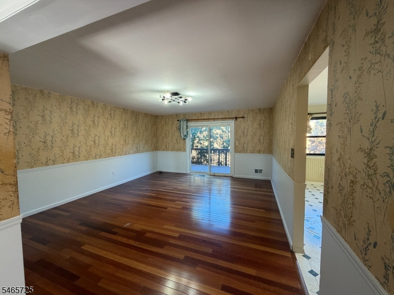 2707 Merrywood Drive Edison NJ 08817