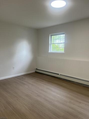 3 Undercliff Lane Lincoln Park NJ 07035
