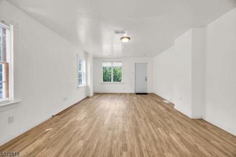 1014 Railroad Avenue Harmony NJ 08865